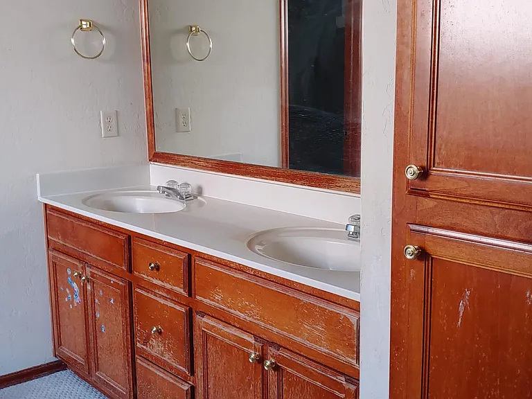 1001 Oak Creek Dr — Photo 9