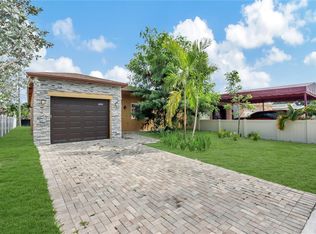 2323 Raleigh St, Hollywood, FL 33020