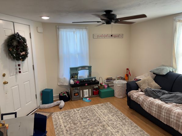 63 Rice St #1