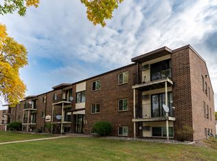 2402 17th St S #103, Fargo, ND 58103