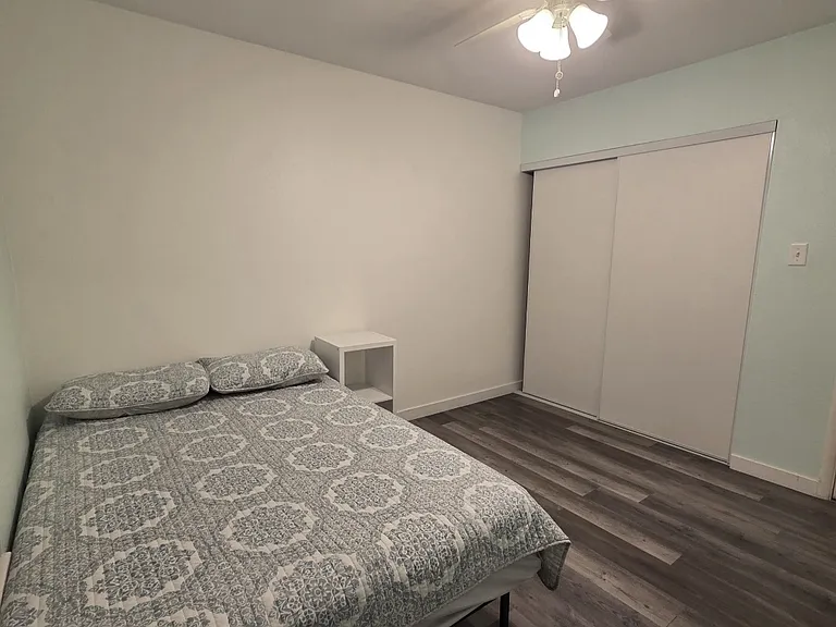 6501 Shawnee Ave — Photo 1