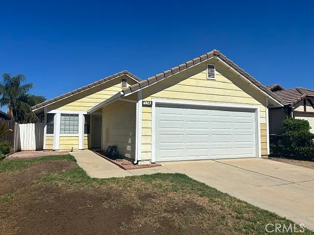 1013 Ivy St — Photo 1