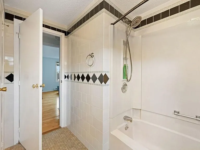 1221 Pawtucket Blvd #78 — Photo 11