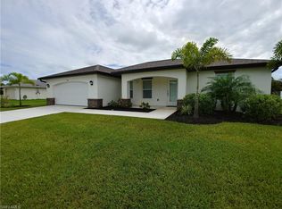 4027 SW 15th Pl, Cape Coral, FL 33914