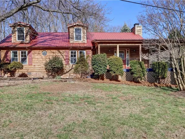 621 Mangum Rd, Reidsville, NC 27320