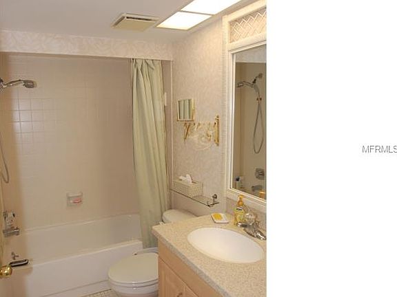 4th image of 1520 Pelican Point Dr #154-6