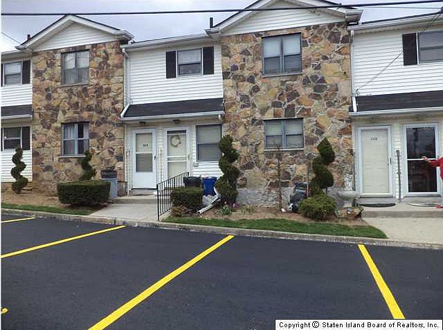 1st image of 44B Bradley Ct #58
