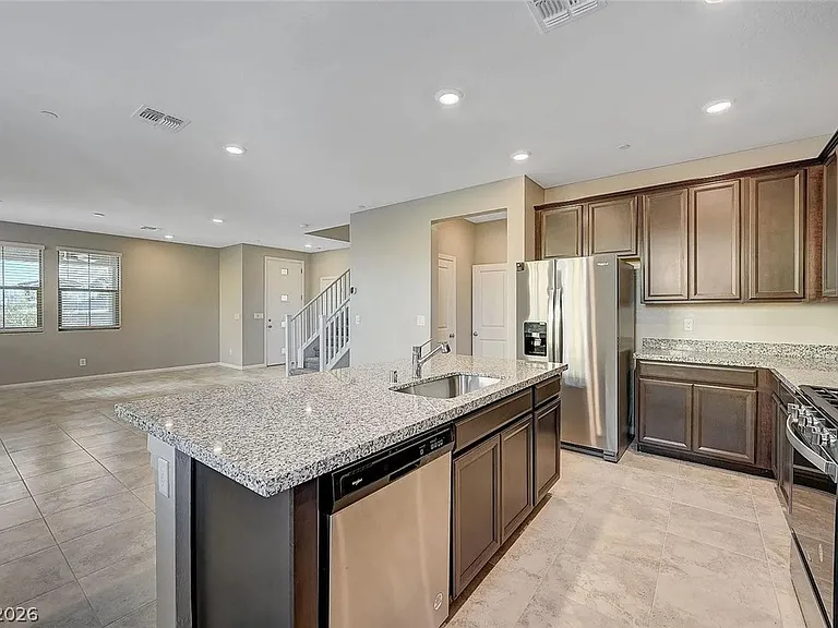 11549 Cedar Shore Ave — Photo 4