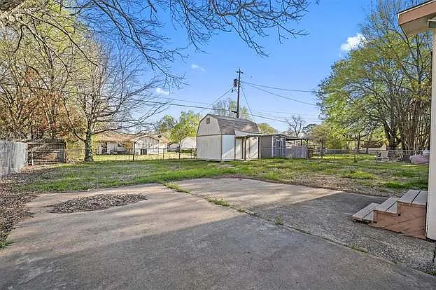 303 Boyd Loop — Photo 42