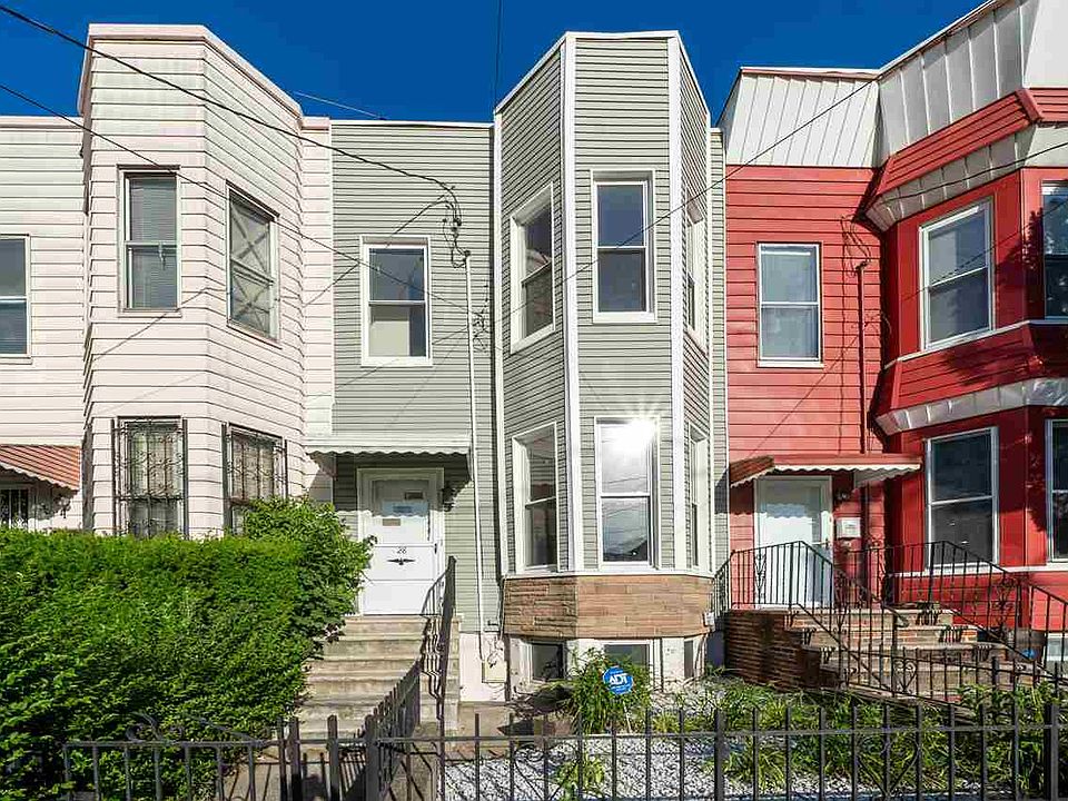 1st image of 28 Jones St