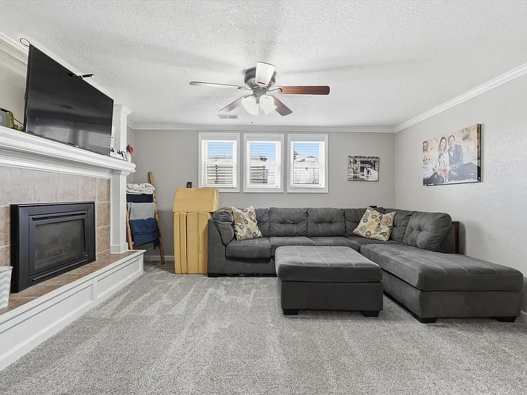 12200 Hollingsworth Rd — Photo 23