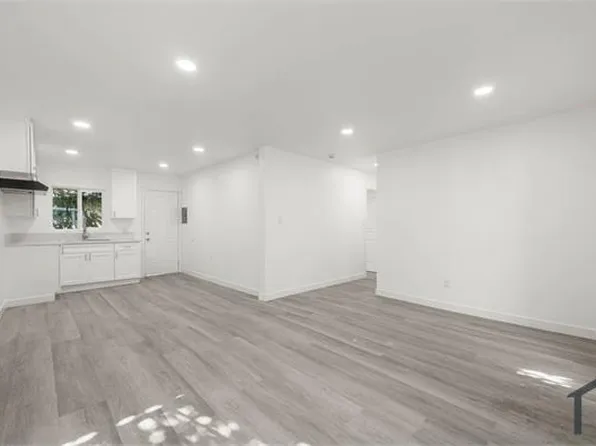 123 E 36th St #101, Los Angeles, CA 90011