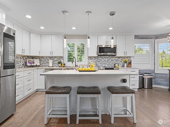 Open kitchen>