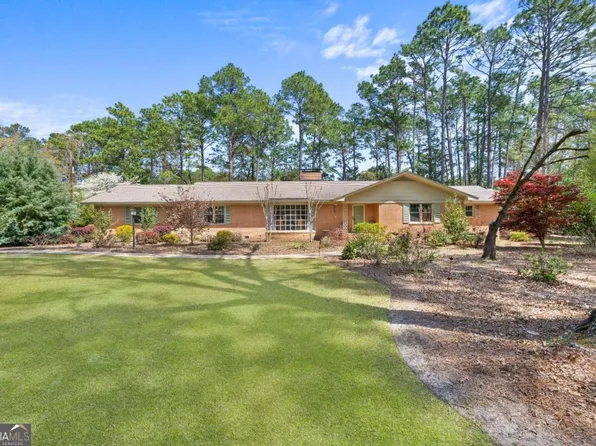 102 Chelsea Cir, Statesboro, GA 30458