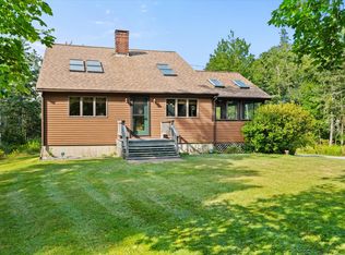 113 Pressey Village Rd, Deer Isle, ME 04627