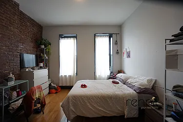 Rented by Rennit Inc.