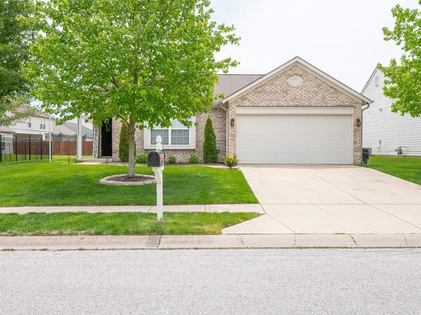 5833 Copeland Mills Dr, Indianapolis, IN 46221