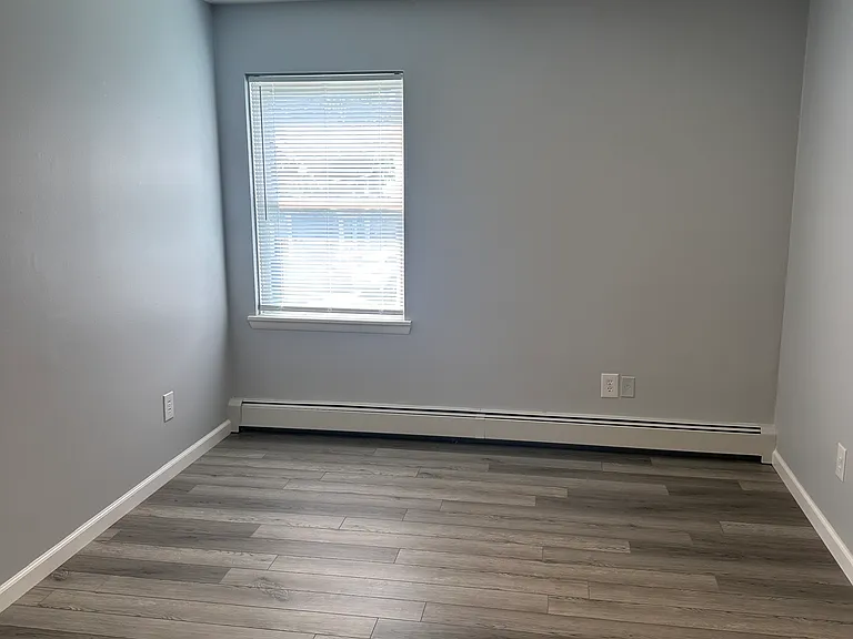 314 Oak St #4 — Photo 8