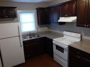 300 McKinley St, East Peoria, IL 61611