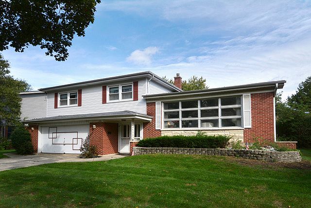 1st image of 111 S Kaspar Ave