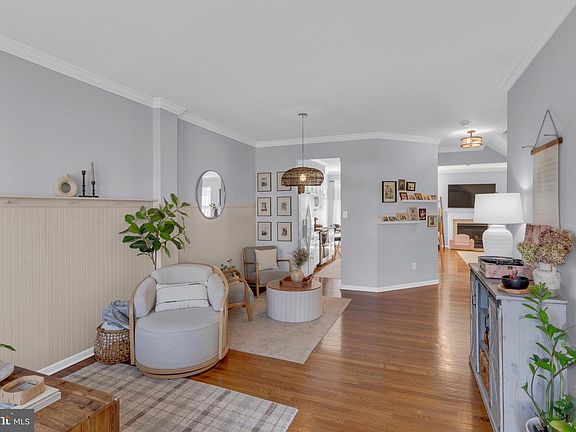 5th image of 1802 Adams Way