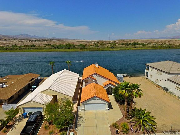 4th image of 1065 Riverfront Dr