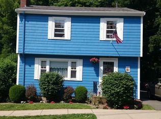 36 Manor St, Dorchester, MA 02122