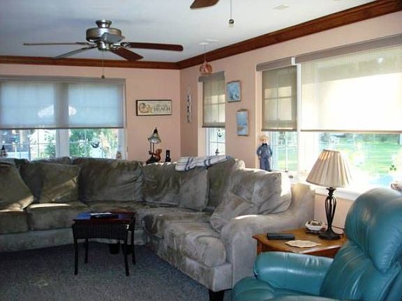 3rd image of 40154 Waterview Dr