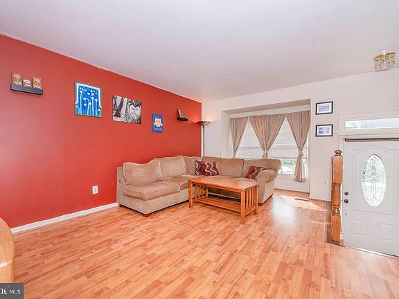 4th image of 133 Armerina Dr