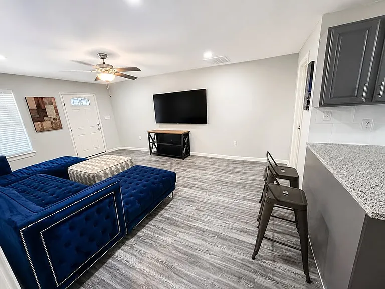 3208 Holman St #2 — Photo 2