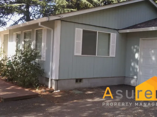 1163 2nd Ave, Gold Hill, OR 97525