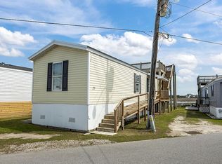 1511 E Fort Macon Rd, Atlantic Beach, NC 28512