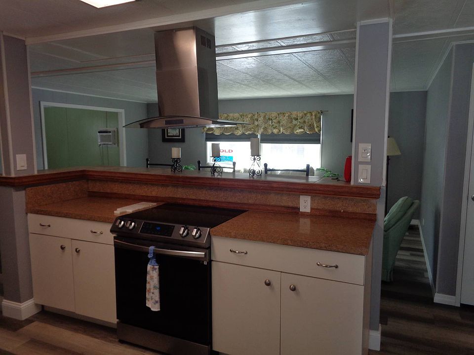 1st image of 6045 Madiera Ave