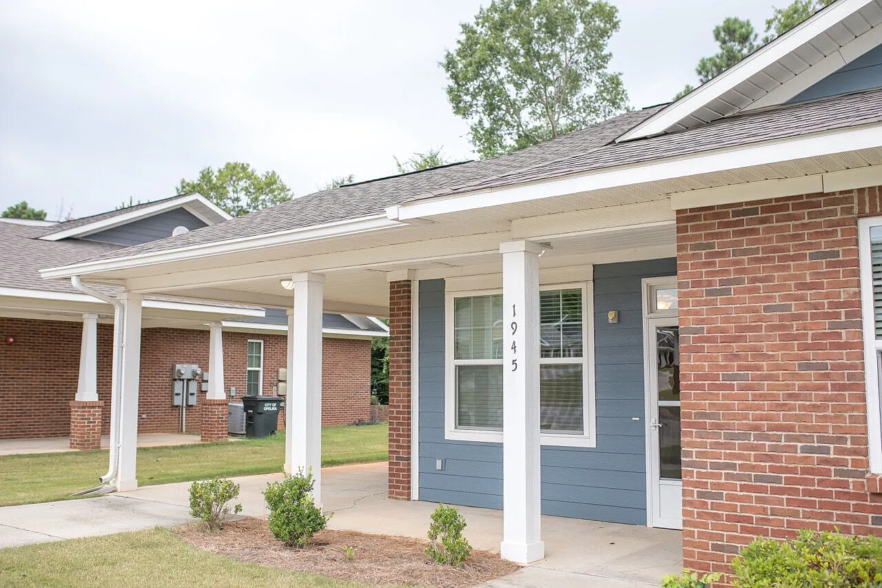 Shiloh Apartments — Photo 2