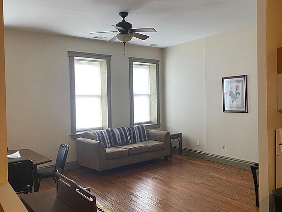 4th image of 3004 S Jefferson Ave #2