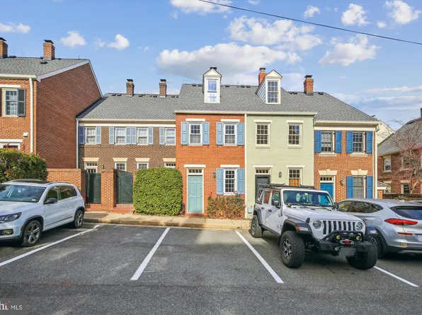 316 N Saint Asaph St, Alexandria, VA 22314