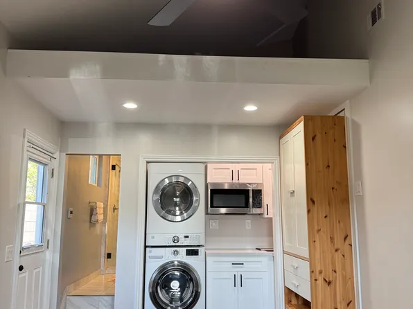 10702 Chestnut St, Los Alamitos, CA 90720