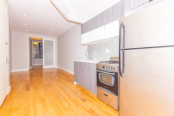 Rented by MySpaceNYC | media 16