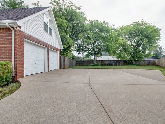 3rd image of 109 Epps Wood Ct S