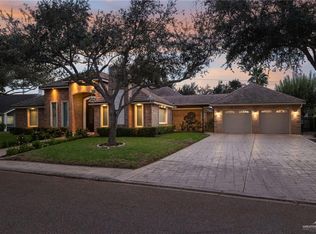 809 Rio Grande Dr, Mission, TX 78572