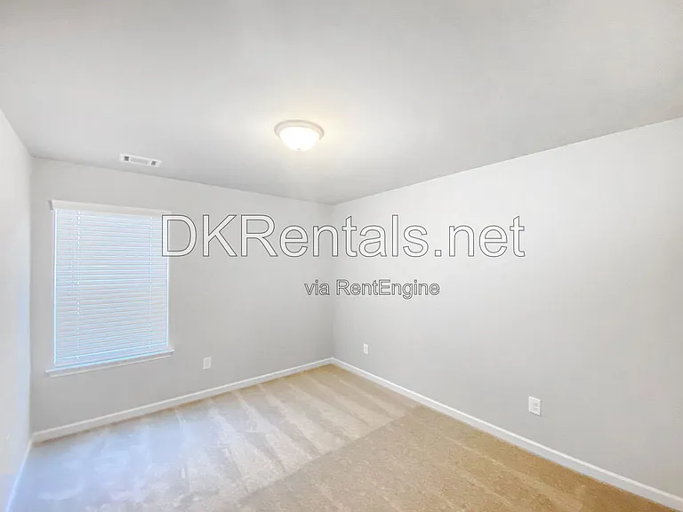 1466 Fern Ridge Ln #8 — Photo 12