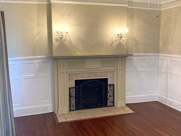 2nd image of 639 W Woodlawn Ave