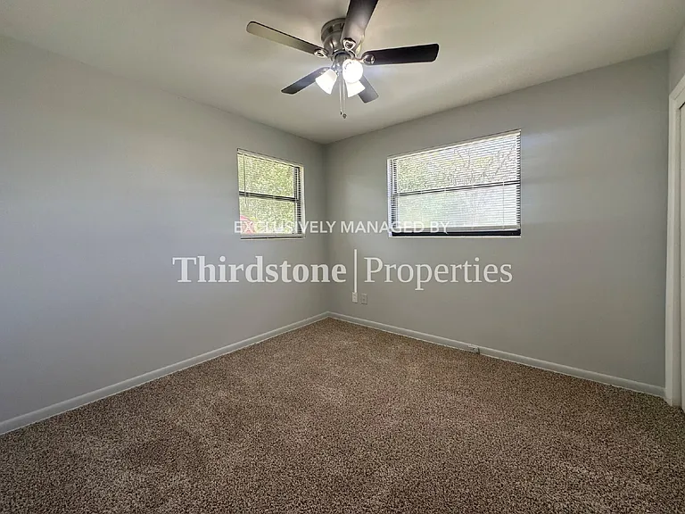 1038 La Marche Dr — Photo 11