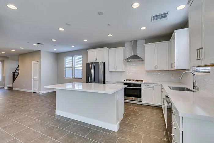 11803 River Hawk Ave — Photo 15