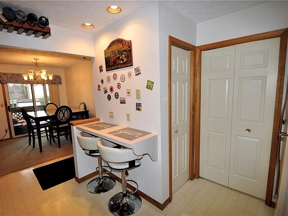 5th image of 1448 Cedarwood Dr APT D2