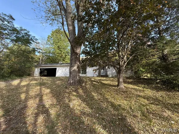 12 Smith Ln, New Florence, MO 63363