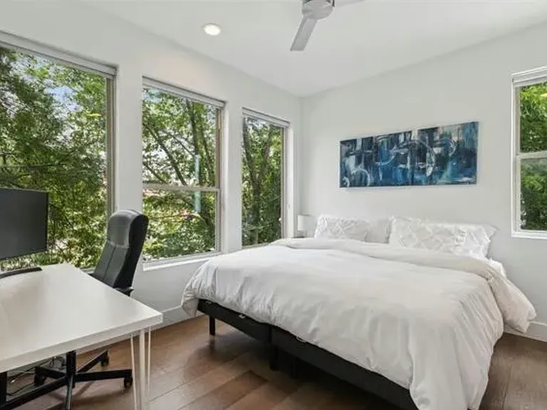 4413 Roseland Ave — Photo 18