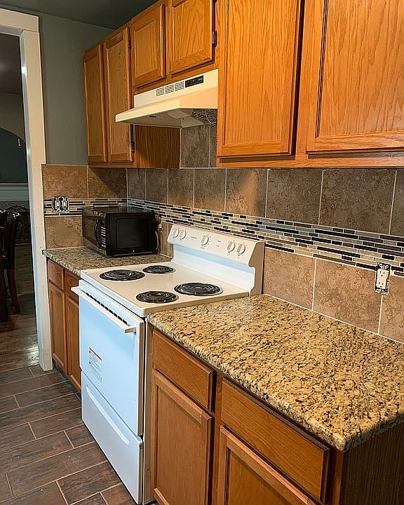 2nd image of 1405 N 39th St
