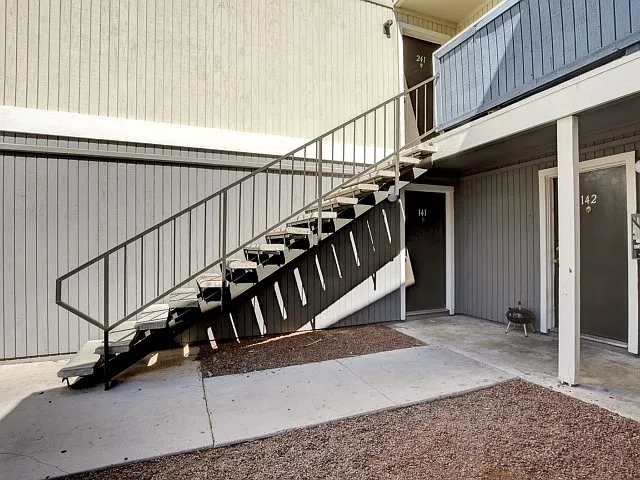 Paradise Square | Apartments For Rent in Las Vegas