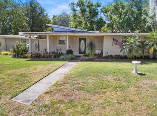 127 E Cypress Ave, Howey In The Hills, FL 34737